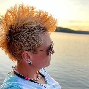 Meet your Posher, Nicole